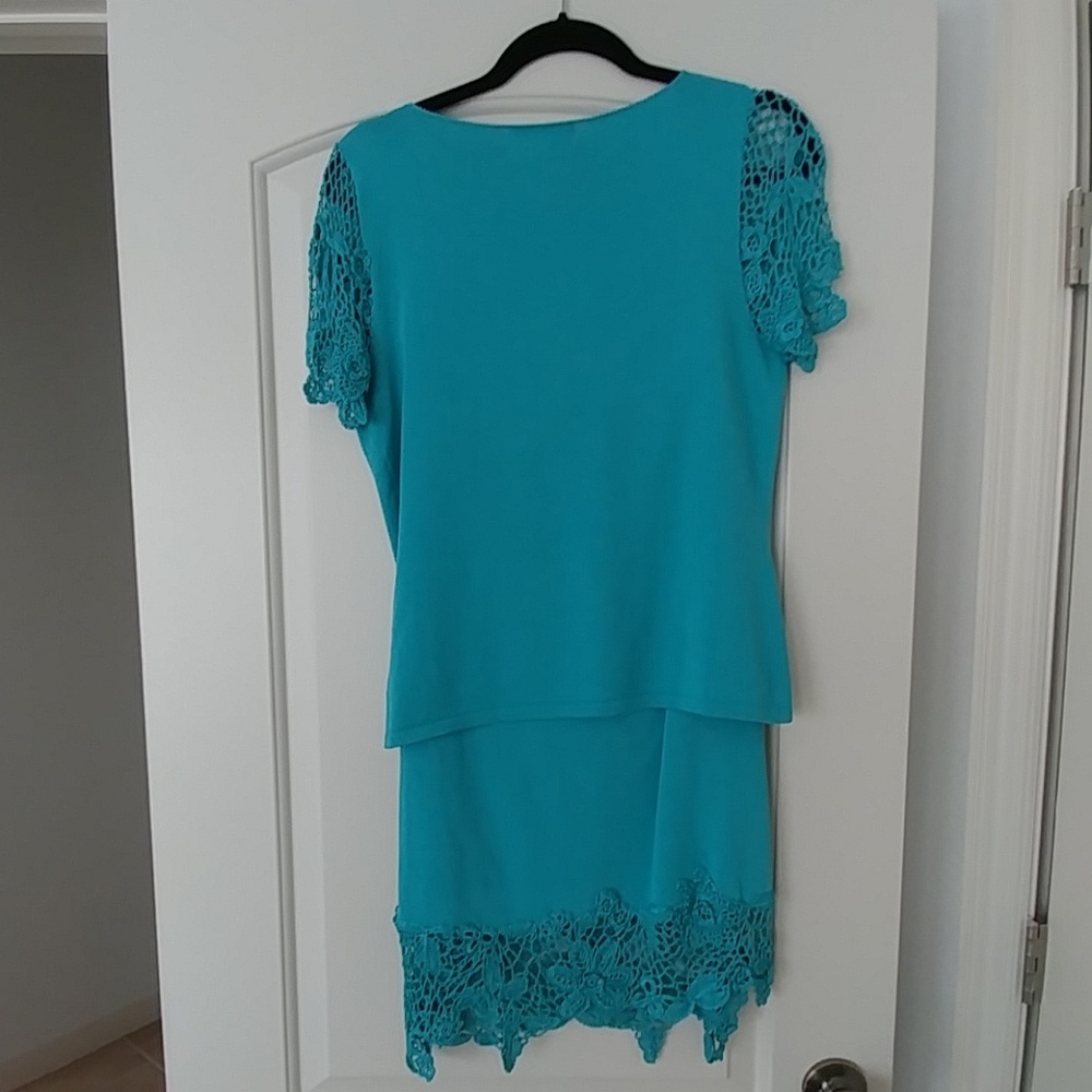 Dress - Picture 4 of 4